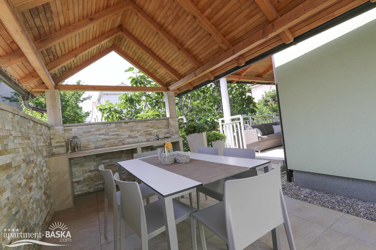 Apartment Baska Mit Poolarea - Krk, Kroatien Luaran gambar